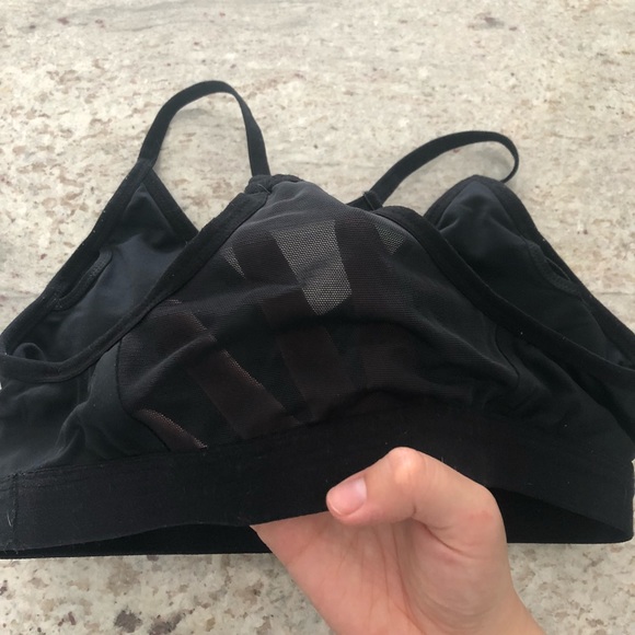 2 black sports bras - Picture 4 of 5